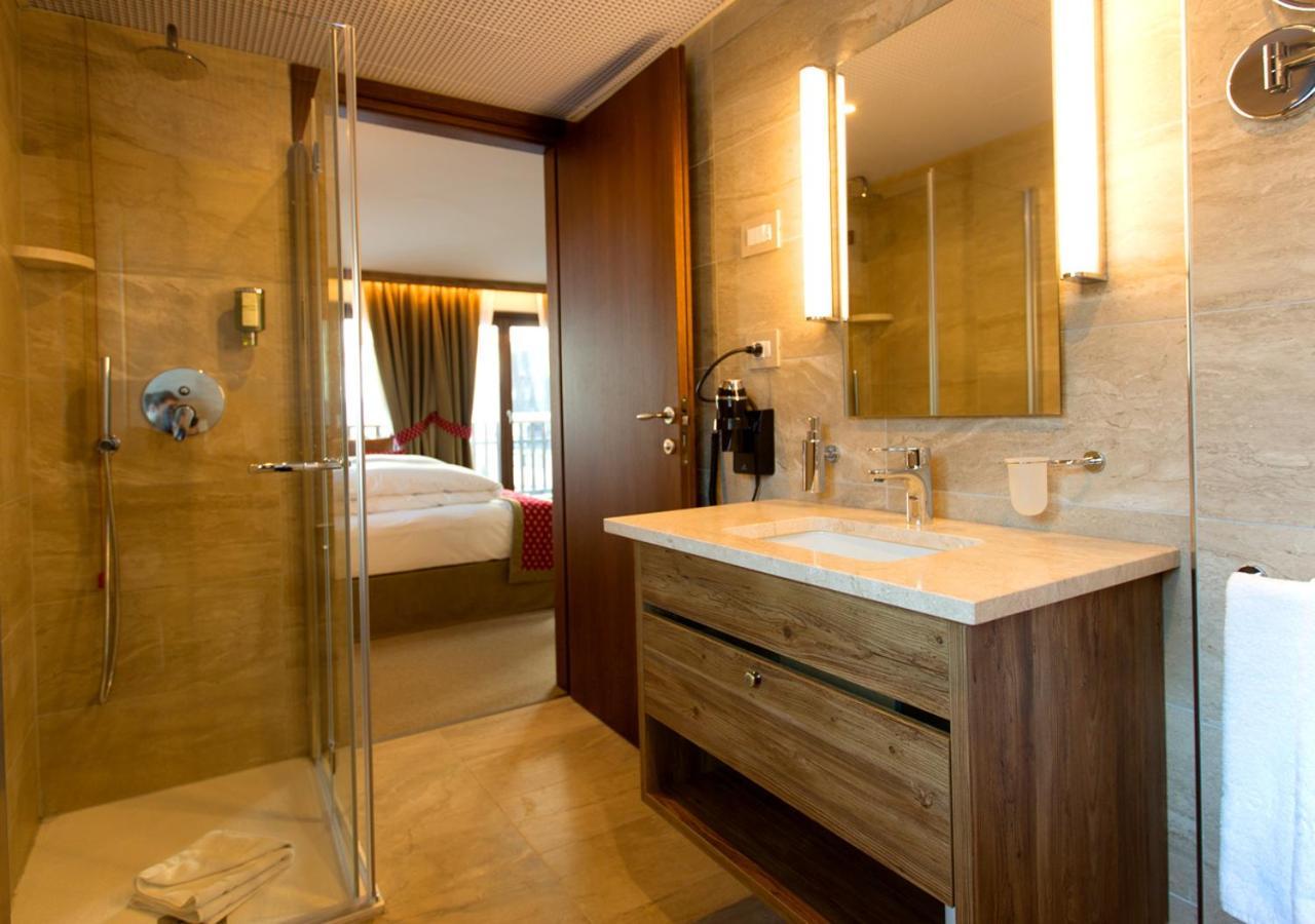 Hotel Breithorn เบรยล์-แชร์วิเนีย ภายนอก รูปภาพ