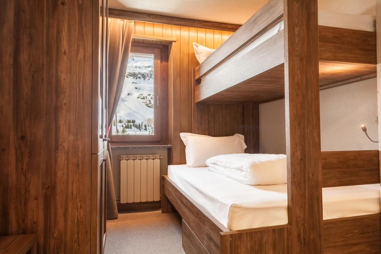 Hotel Breithorn เบรยล์-แชร์วิเนีย ภายนอก รูปภาพ